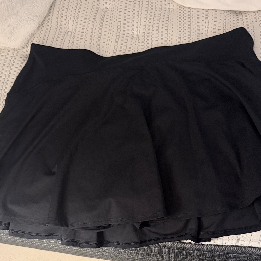 Women's Tennis Skirt in Black